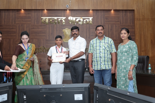 PSY Meritorious honor Nagpur Collectorate Maharshtra